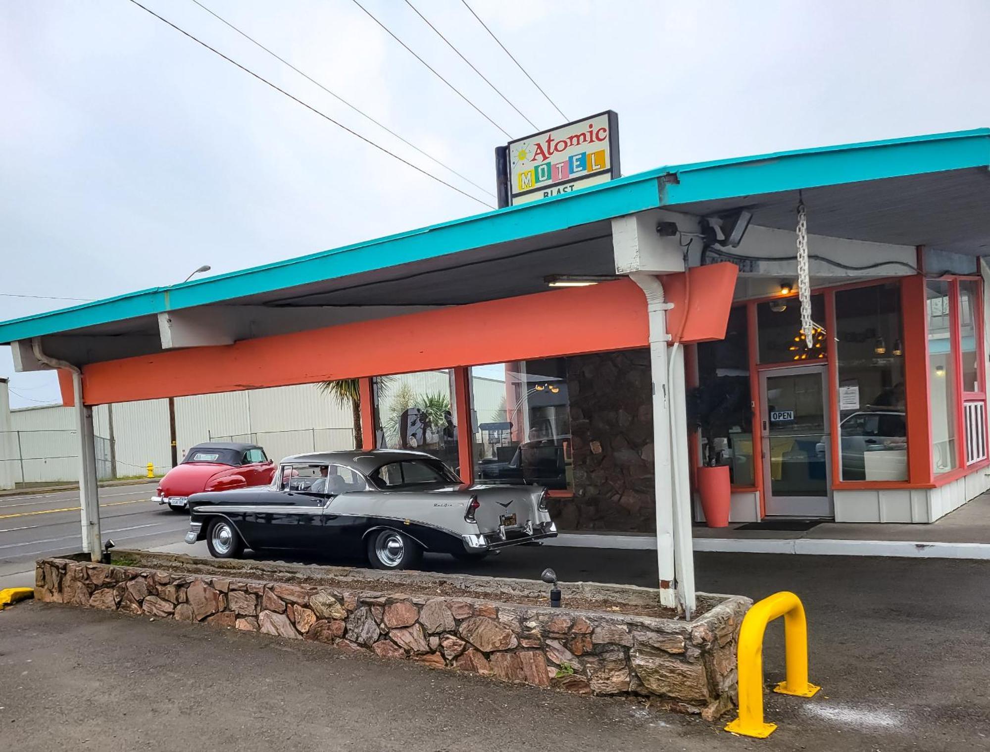 Atomic Motel อัสตอเรีย ภายนอก รูปภาพ